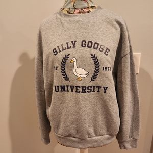 Shein Silly Goose University Sweatshirt size M